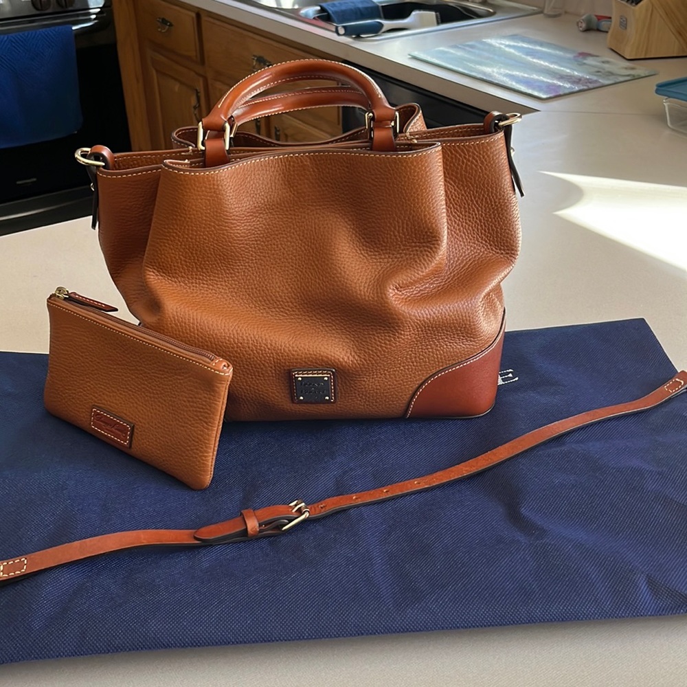 Dooney & Bourke large Brenna.  Caramel pebbled leather.  ID pouch & short strap.